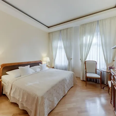 Hotel Louren Prague