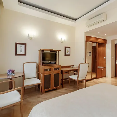 Hotel Louren Prague