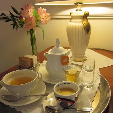 Louren Hotel 4*