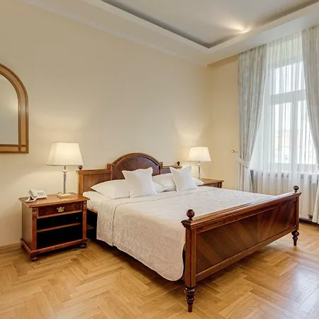 Louren Prague