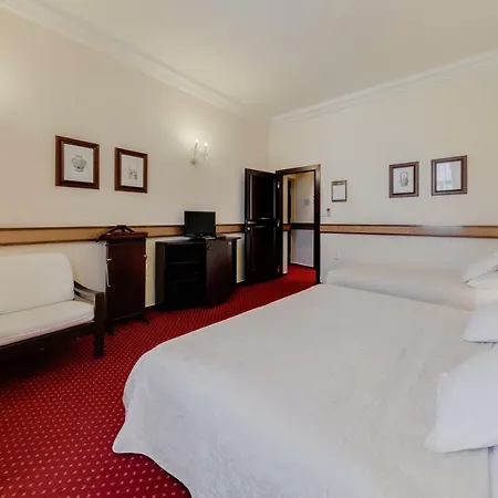 Hotel Louren 4*