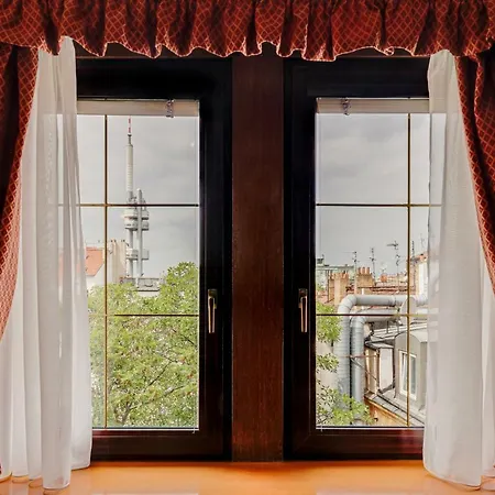 Louren Hotel Prague
