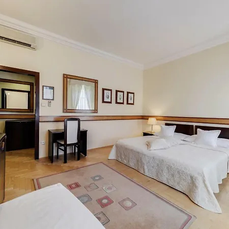 Hotel Louren Prague