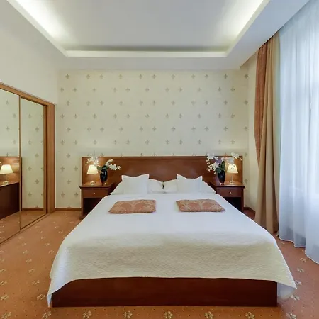 Louren 4* Prague