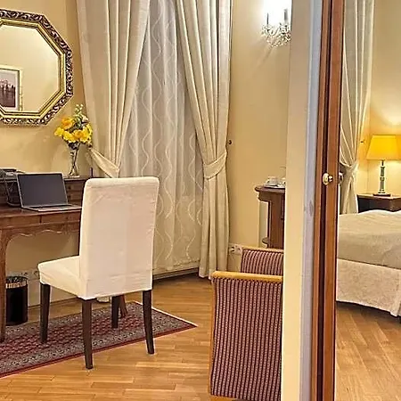 Hotel Louren 4*